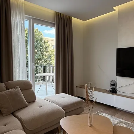 Apartment Nene Tereza Airport Ii - Oljan *