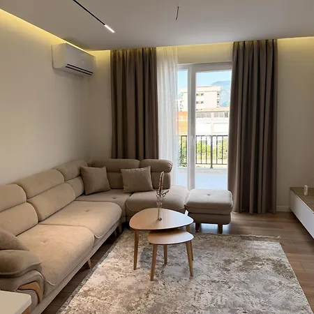 Apartment Nene Tereza Airport Ii - Oljan